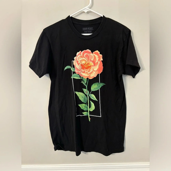 Concert T-Shirt Shawn Mendes The Tour 2018 Unisex Size Medium - Picture 1 of 3